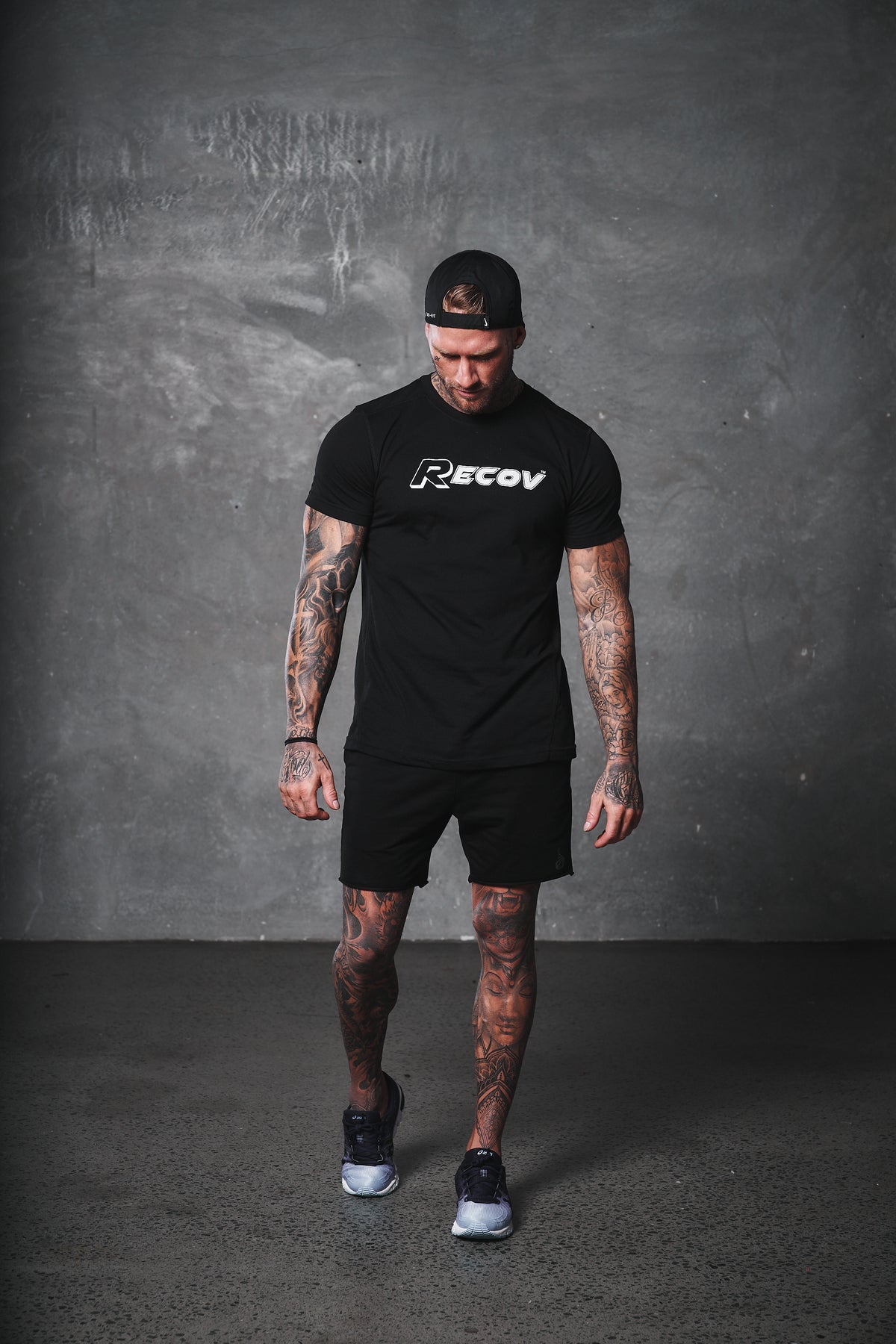 Recov Training Shirt in black, front view